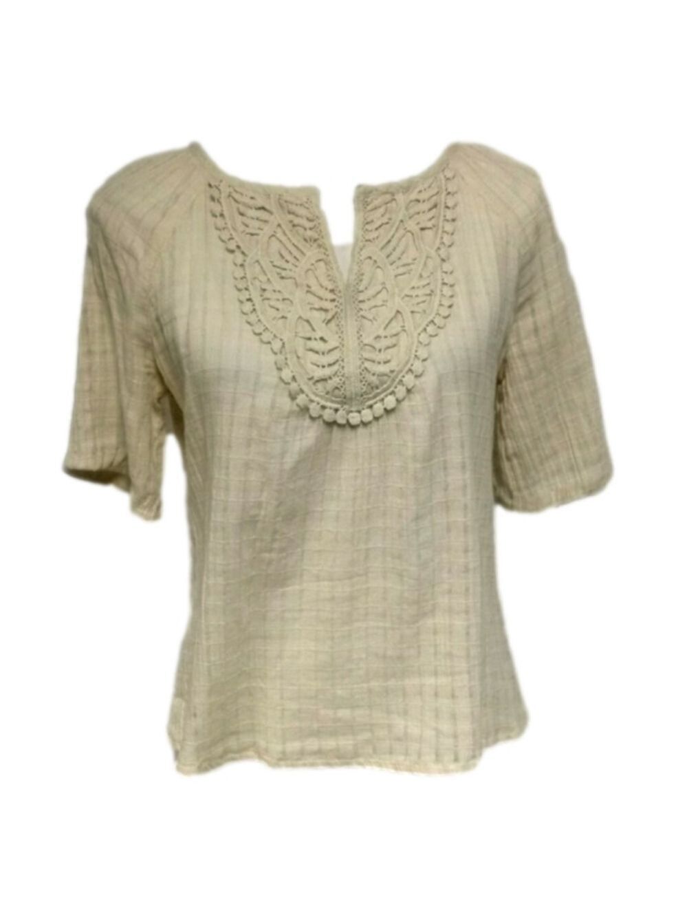 Izod Cream Crochet Detail V-Neck Pull Over Short Sleeve  Waist Length Top